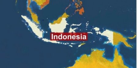 FROM THE BOATS TEARS COME