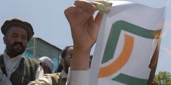 تلویزون طلوع آماج خشم وتوطئه سنت گرایان