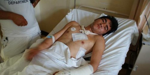 Afghan Refugees attacked by "Nazi Skins" gang in Athens 