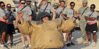 قندهار: سرگرمی سربازان آمریکایی در روز استقلال این کشور