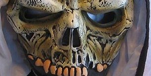 یک چهره هزار نقاب